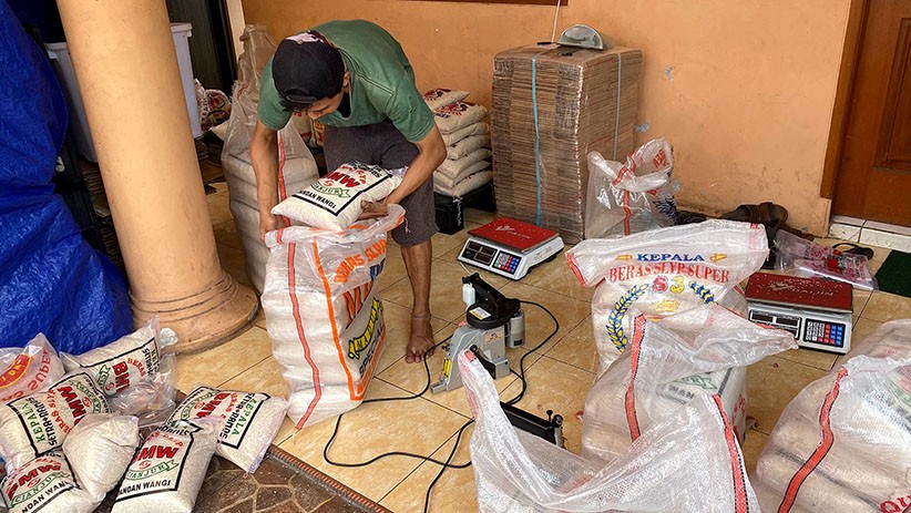 Bulog Pastikan Stok Beras Aman Selama Ramadan - Bagian 2