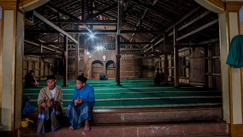 Masjid Kuno Baitul Arsy Banten dengan Konstruksi Kayu Berusia 400 Tahun  - Bagian 1