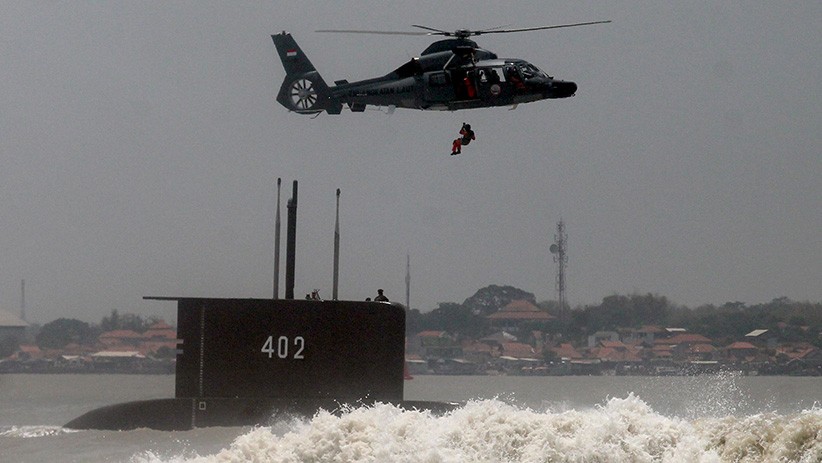 Penampakan Kapal Selam KRI Nanggala-402 Latihan Operasi Militer - Bagian 3