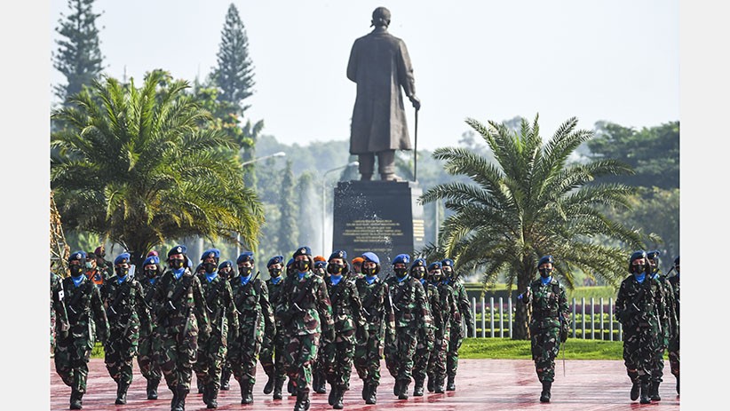 Hari Kartini, 240 Prajurit Korps Wanita TNI Unjuk Kekuatan - Bagian 3