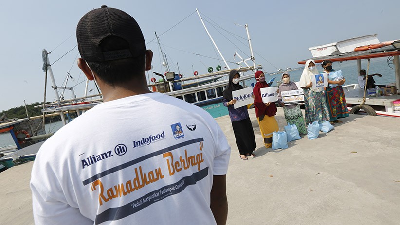 Jurnalis Peduli Salurkan Bantuan Sembako untuk Warga Terdampak Pandemi - Bagian 3