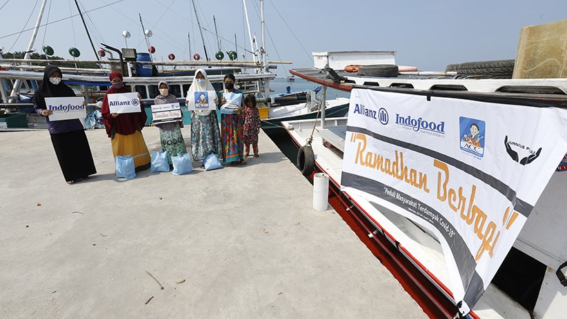 Jurnalis Peduli Salurkan Bantuan Sembako untuk Warga Terdampak Pandemi - Bagian 4