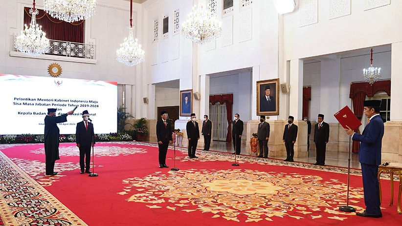 Presiden Jokowi Lantik 2 Menteri, Nadiem Makarim dan Bahlil Lahadalia - Bagian 2