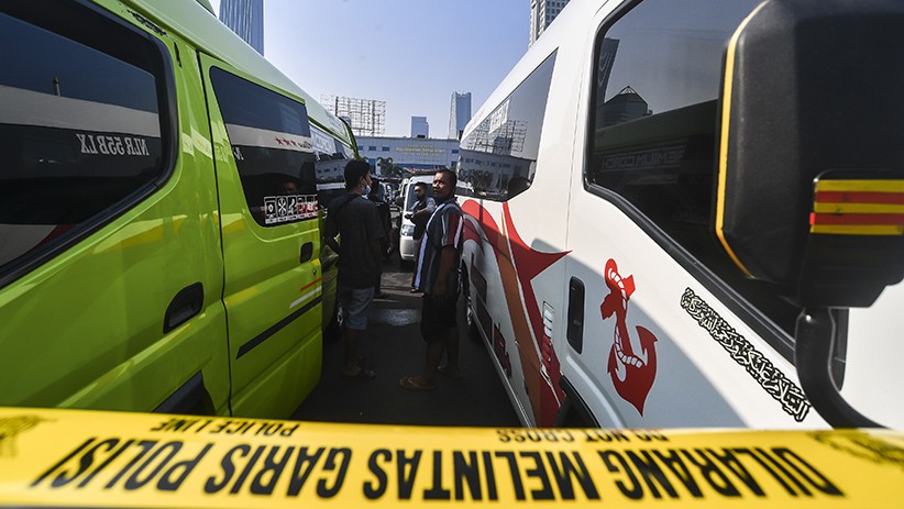 Tawarkan Mudik, Ratusan Mobil Travel Gelap Diamankan Polda Metro Jaya - Bagian 3