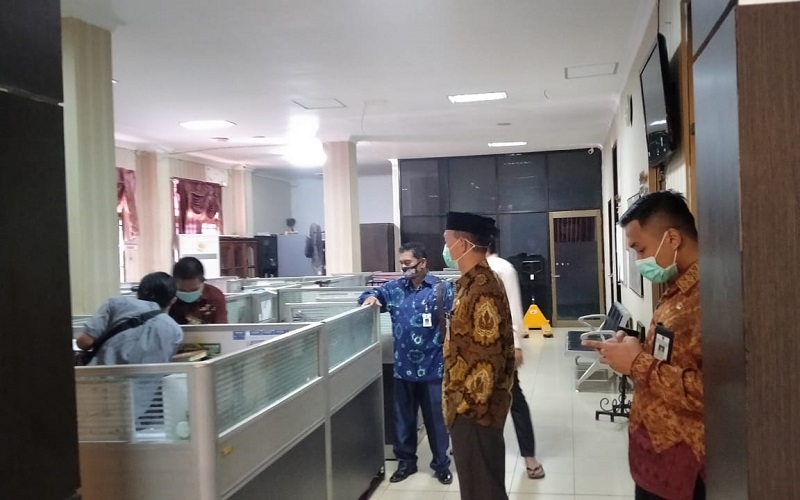 Sidak Tak Ada Pegawai, Pj Sekda Tanah Bumbu Kecewa