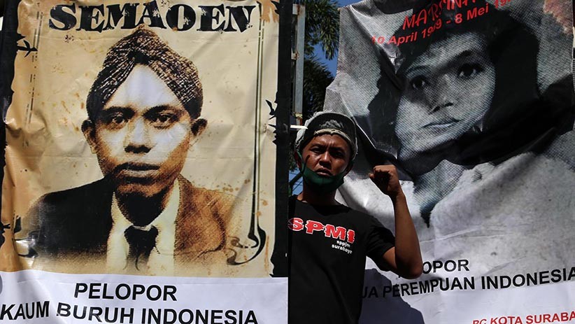 Poster Marsinah dan Semaoen Warnai Aksi May Day di Surabaya - Bagian 2
