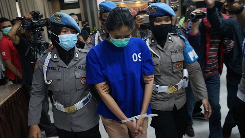Ini Tampang Perempuan Pemberi Sate Beracun yang Tewaskan Anak Tukang Ojek - Bagian 1