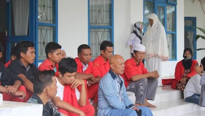 Pegawai Honorer di Madina 4 Bulan Belum Digaji, Ngadu ke DPRD namun Tak Ada Orang