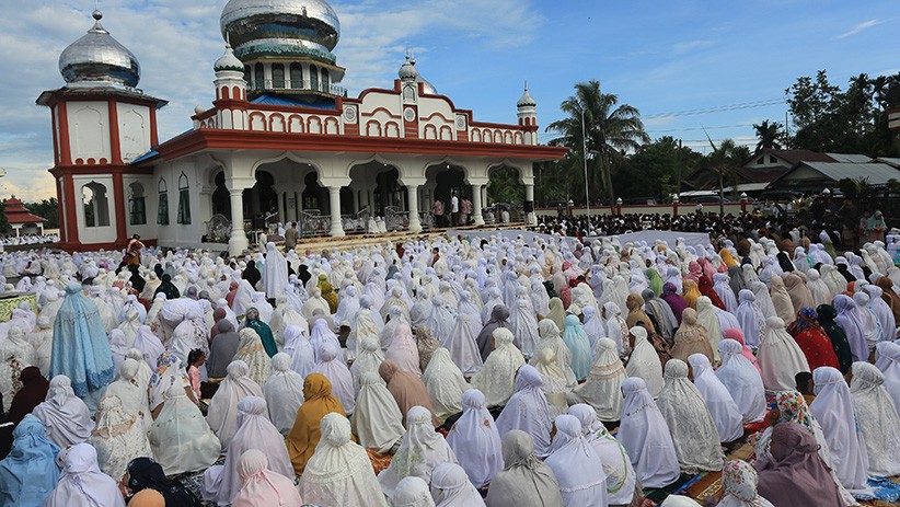 Jemaah Syattariah Aceh Sholat Idul Fitri Hari Ini, Begini Suasananya - Bagian 2