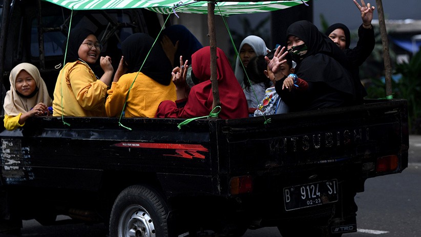 Puncak Mudik Lokal Kawasan Aglomerasi Diprediksi 15 dan 16 Mei 2021 - Bagian 1