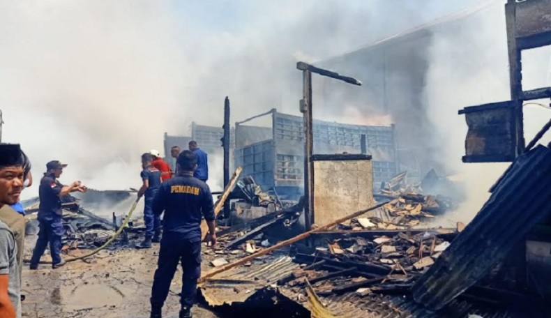 Kebakaran Hanguskan Tiga Gudang Hasil Bumi di Ternate, Diduga Korsleting Listrik