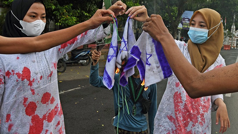 Aksi HMI Bakar Bendera Israel - Bagian 1