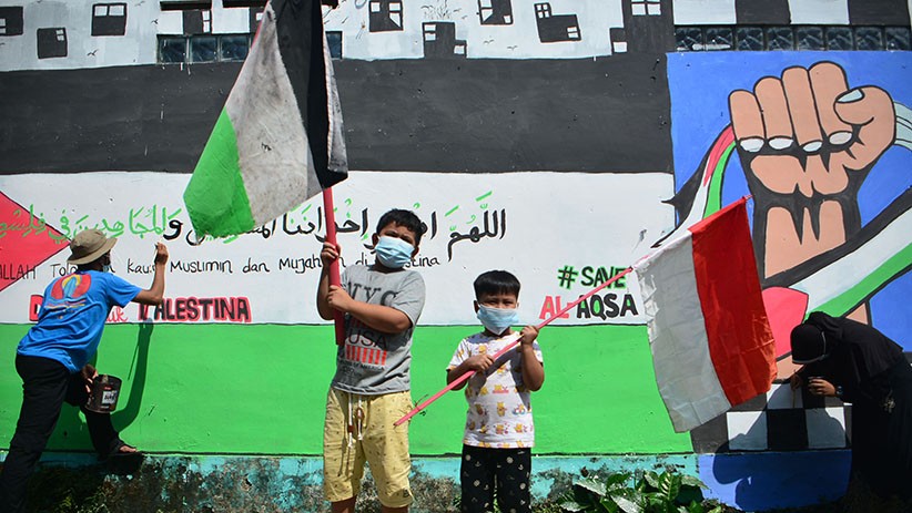 Warga Depok Buat Mural Dukungan untuk Rakyat Palestina - Bagian 3