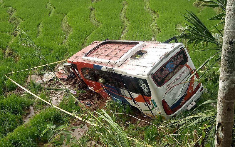 Polres Pasaman Tahan Sopir Bus Maut yang Terjun ke Jorong Simpang Tigo