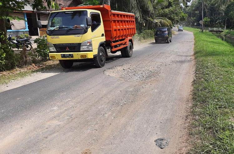 DPRD Kulonprogo Soroti Kerusakan Jalan di Ruas Kedundang-Pripih