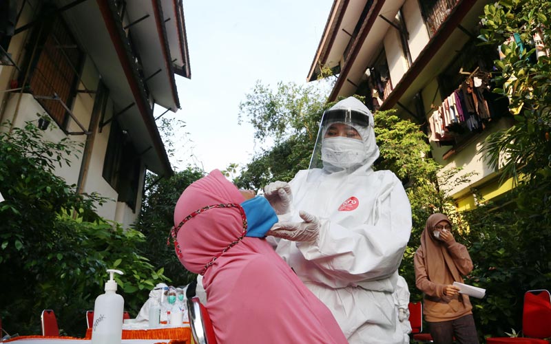 Tes PCR Digelar di Rusun Penjaringansari Surabaya Setelah Belasan Penghuni Terpapar Covid-19 - Bagian 2
