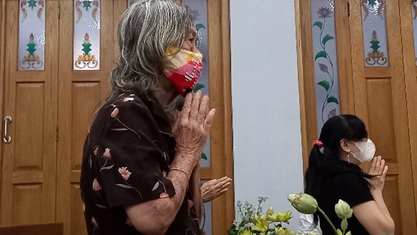Umat Buddha Semarang Peringati Waisak dengan Protokol Kesehatan Ketat - Bagian 2