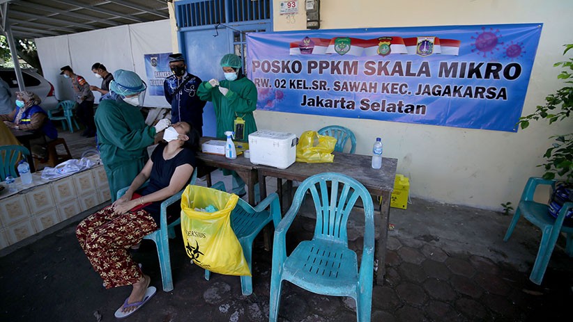 Angka Positif Covid Meningkat, Puskesmas Srengseng Sawah Gelar Swab Test Massal - Bagian 2