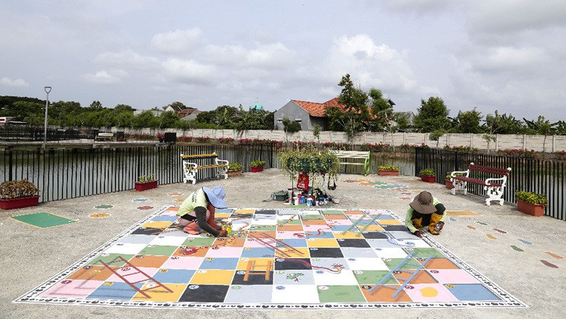 Taman Sungai Kendal Dibuat Arena Permainan Ular Tangga - Bagian 2