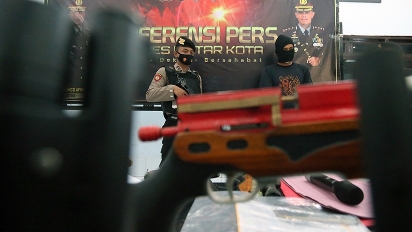 Ratusan Pucuk Senapan Angin Ilegal Diamankan Polres Blitar Kota - Bagian 2