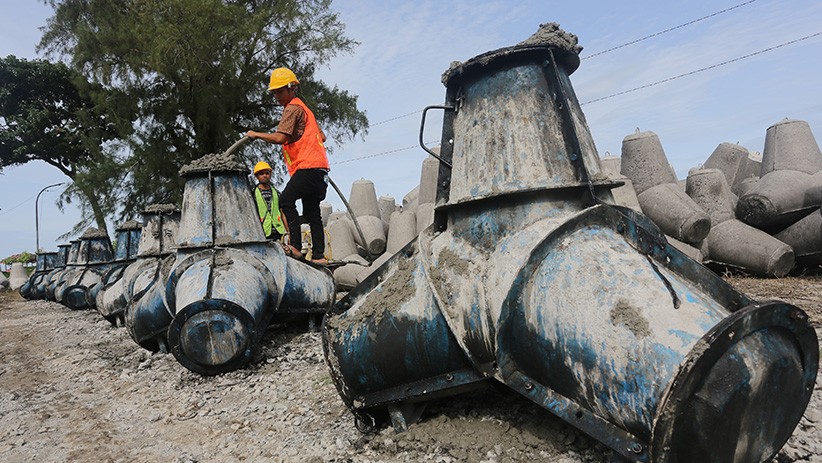 Begini Cara Membuat Batu Pemecah Ombak Jenis Tetrapod - Bagian 2