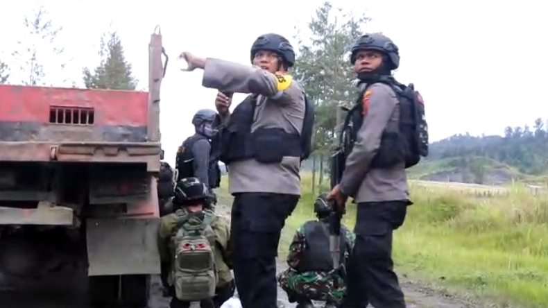 Suara Tembakan Bersahutan, Begini Kengerian KKB Serang Bandara Aminggaru