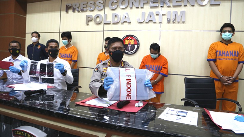4 Hacker Keruk Uang Ratusan Juta Rupiah dari Bobol Kartu Kredit WNA - Bagian 2