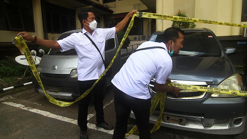 Polda Kalbar Ungkap Kasus Penggelapan Kendaraan Rental, 12 Mobil Disita - Bagian 1