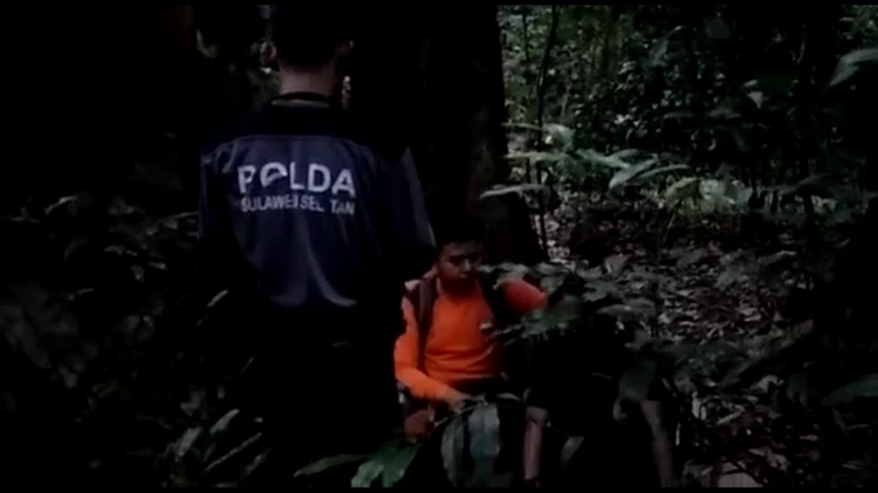 Pendaki Perempuan Hilang di Gunung Abbo Ditemukan, Beredar Video Rekan Eva Kesurupan