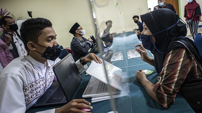 Suasana Hari Terakhir Pendaftaran PPDB Jalur Prestasi DKI Jakarta - Bagian 1