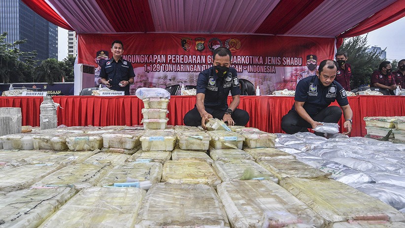 Kapolri Pamer 1,129 Ton Sabu Hasil Tangkap Jaringan Timur Tengah-Indonesia - Bagian 3