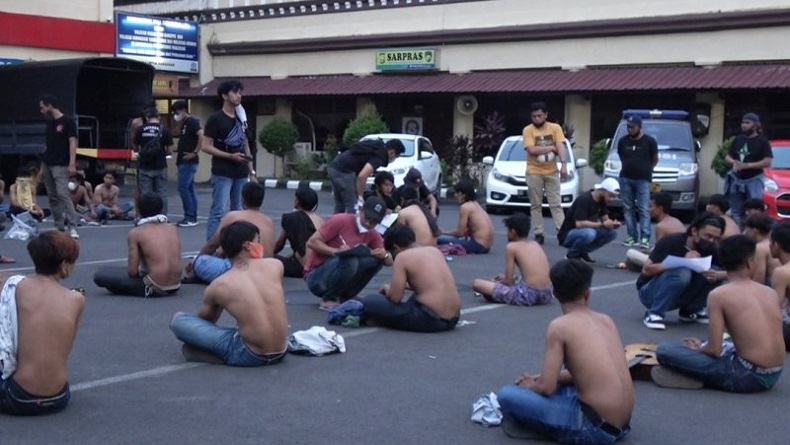 100-an Preman di Makassar Diamankan, Diduga Sering Palak Pengendara Motor