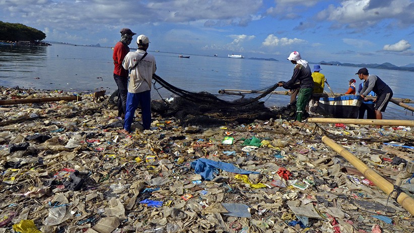 Kotor dan Jorok, Pantai Sukaraja Lampung Tertutup Sampah - Bagian 1