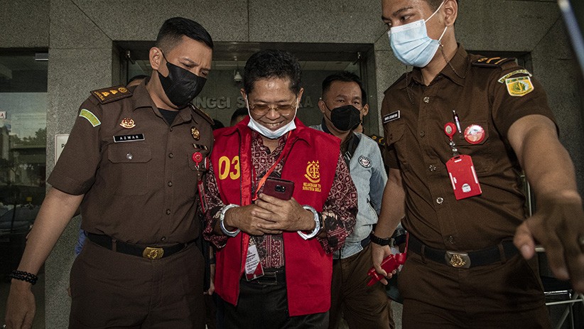 Korupsi Pembangunan Masjid Raya Sriwijaya, Mantan Sekda Provinsi Sumsel Ditahan - Bagian 1
