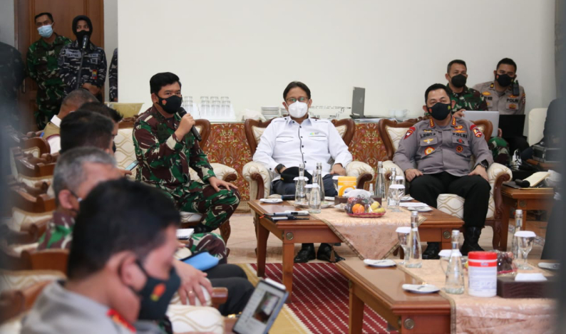 Panglima TNI Minta Penebalan Pasukan di Posko PPKM Mikro Jatim, Ini Alasannya
