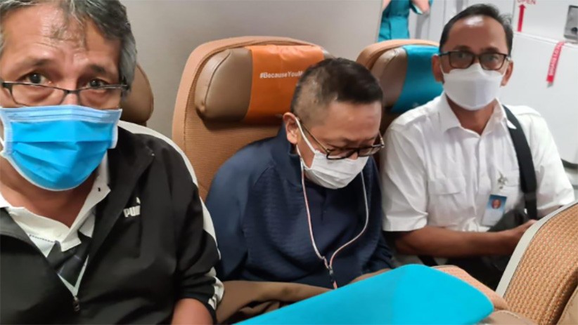Penampakan Adelin Lis, Buronan Kelas Kakap Digelandang ke Kejaksaan Agung - Bagian 1