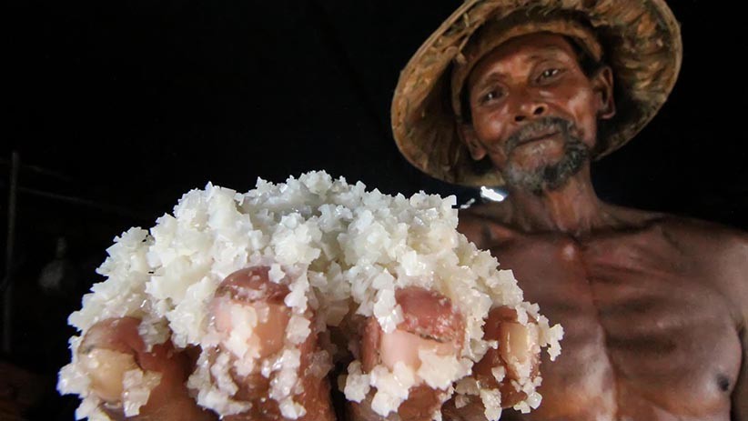 Dampak Pandemi, Harga Garam Petani Tradisional Turun - Bagian 1