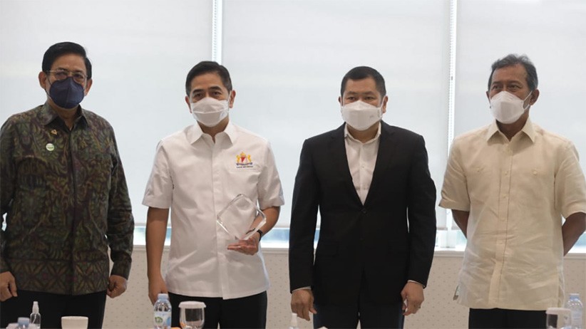 Hary Tanoesoedibjo Silaturahmi dengan Wakil Ketua Umum Kadin Indonesia Arsjad Rasjid - Bagian 4