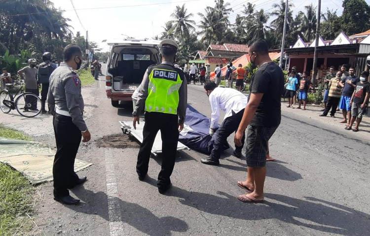 Lupa Hidupkan Lampu Sein, Pengendara Sepeda Motor Tewas Tertabrak Truk di Jalan Daendels