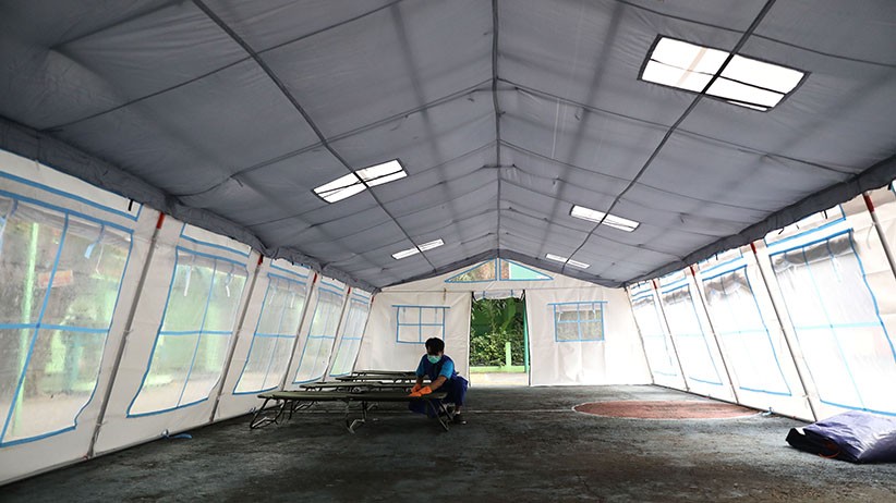 RSUD Tarakan Bangun Tenda Darurat di Halaman Sekolah - Bagian 1