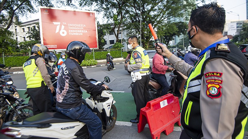 Hari Pertama PPKM Darurat Kota Jakarta Lengang, 63 Titik Disekat  - Bagian 2