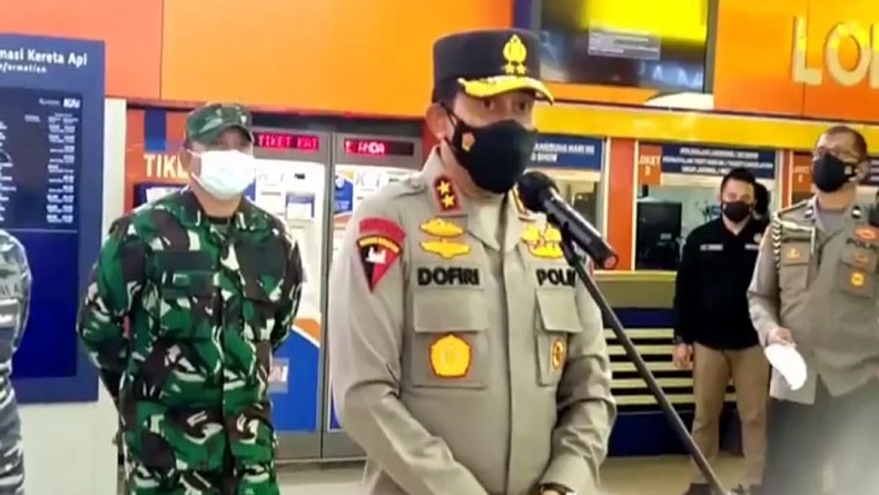 Petugas Gabungan Siaga 24 Jam di 106 Pos PPKM Darurat se-Jawa Barat