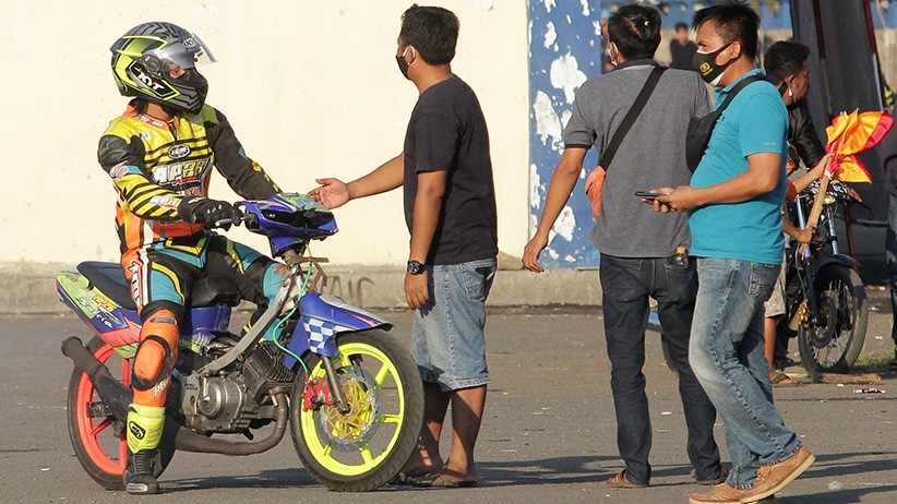 PPKM Darurat, Latihan Balap Motor Dibubarkan Polisi - Bagian 1