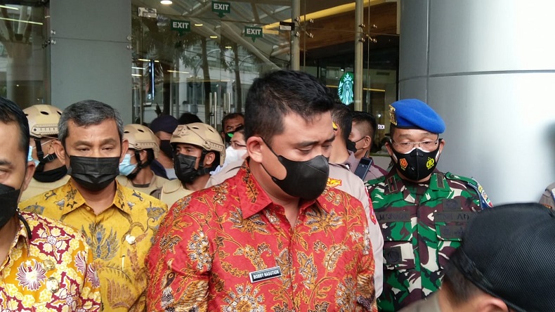 Tunggak Pajak hingga Rp56 Miliar, Bobby Nasution Segel Mal Center Point