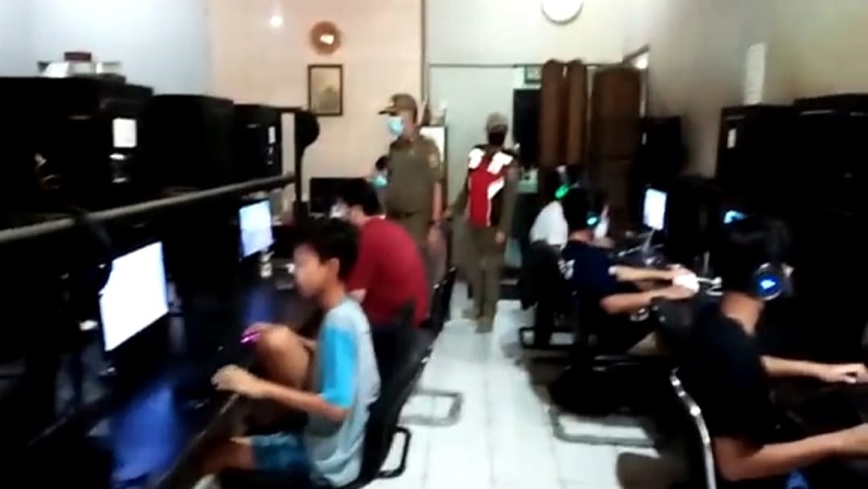 Asyik Main Game Online, Belasan Anak dan Remaja di KBB Terjaring Razia PPKM Darurat