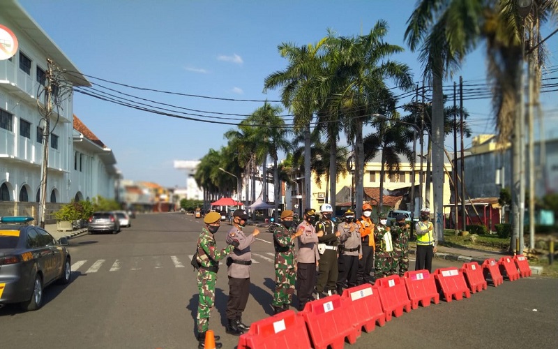 Weekend, Polisi Tutup Akses Masuk Kota Cirebon 24 Jam selama PPKM Darurat