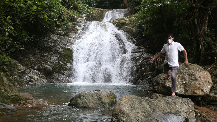 Indahnya Air Terjun Tingkat Tujuh di Tapaktuan Aceh - Bagian 1