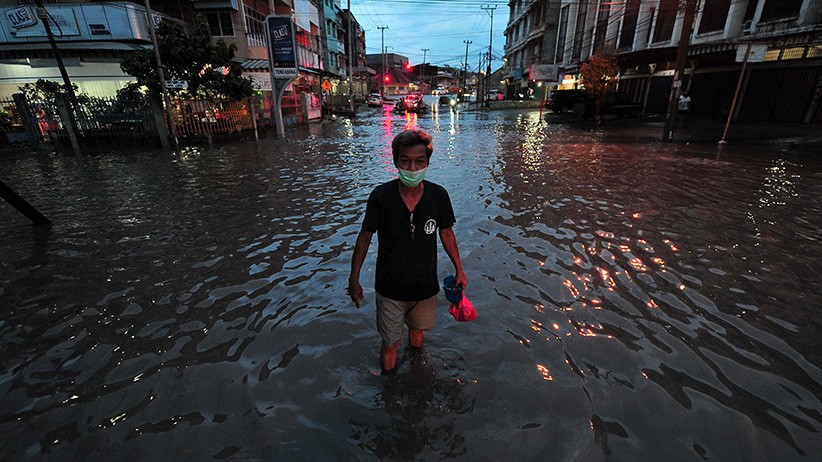 Drainase Buruk, Permukiman Warga Jambi Terendam Banjir - Bagian 2