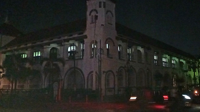 Kota Semarang Gelap Gulita selama PPKM Darurat  - Bagian 2