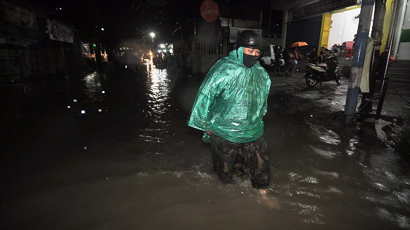 Diguyur Hujan Sepanjang Hari, Permukiman Padat Manado Kebanjiran - Bagian 1